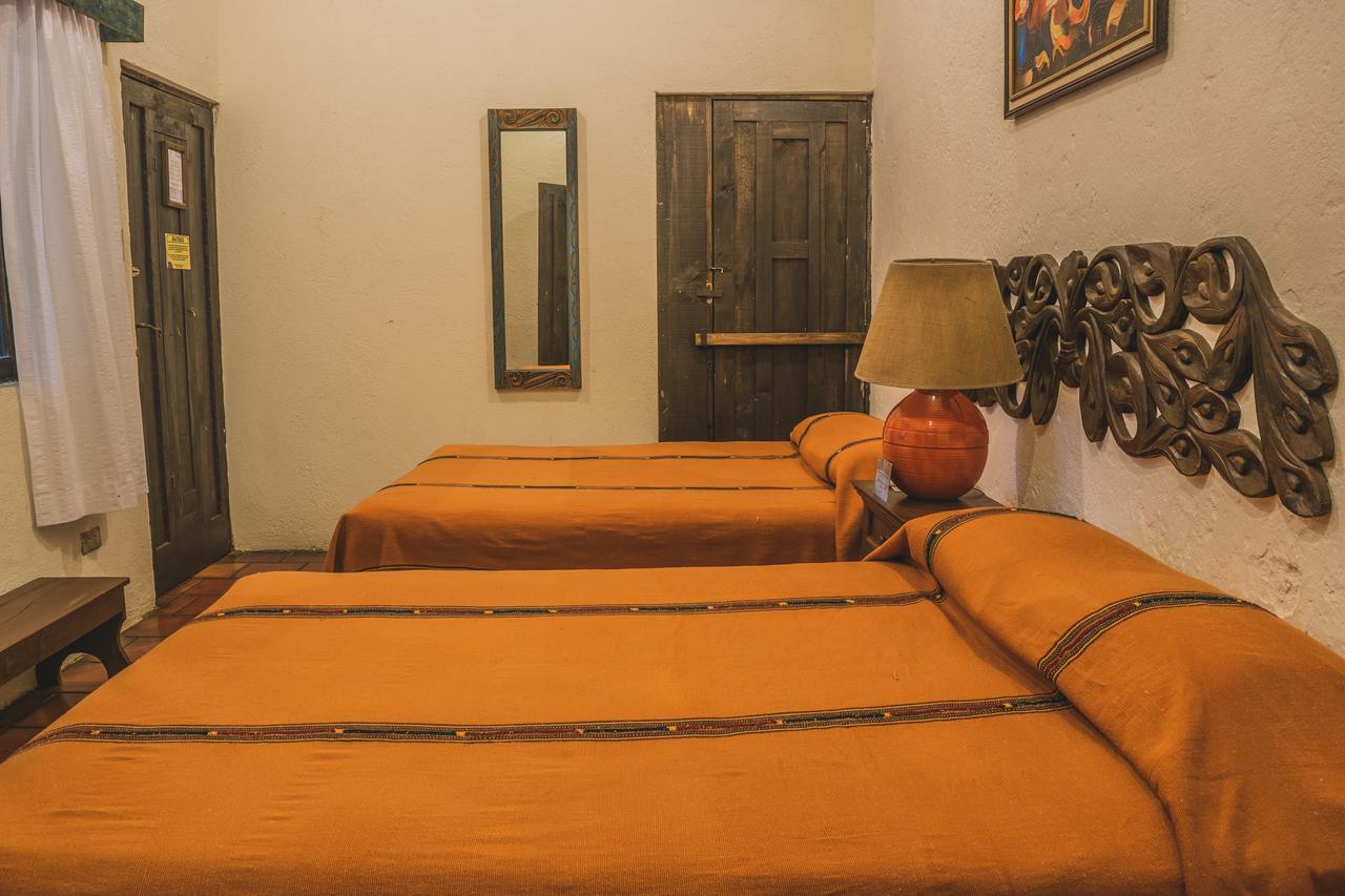Hotel Toliman San Lucas Tolimán المظهر الخارجي الصورة