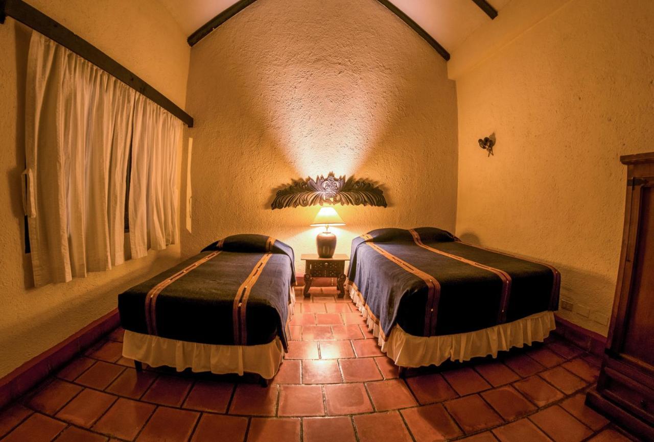 Hotel Toliman San Lucas Tolimán المظهر الخارجي الصورة
