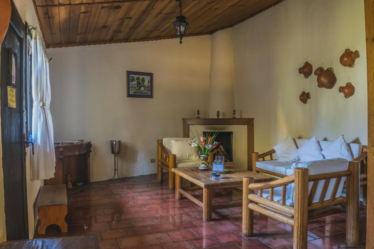 Hotel Toliman San Lucas Tolimán المظهر الخارجي الصورة